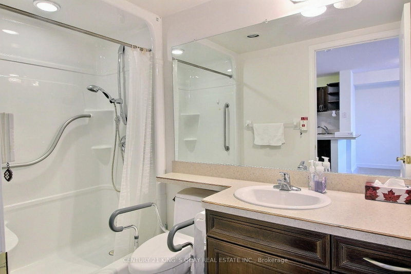 2020 Mcnicoll Toronto,ON M1V 0B5 — Photo 11