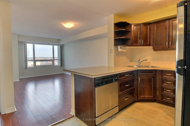 2020 Mcnicoll Toronto,ON M1V 0B5 — Photo 3