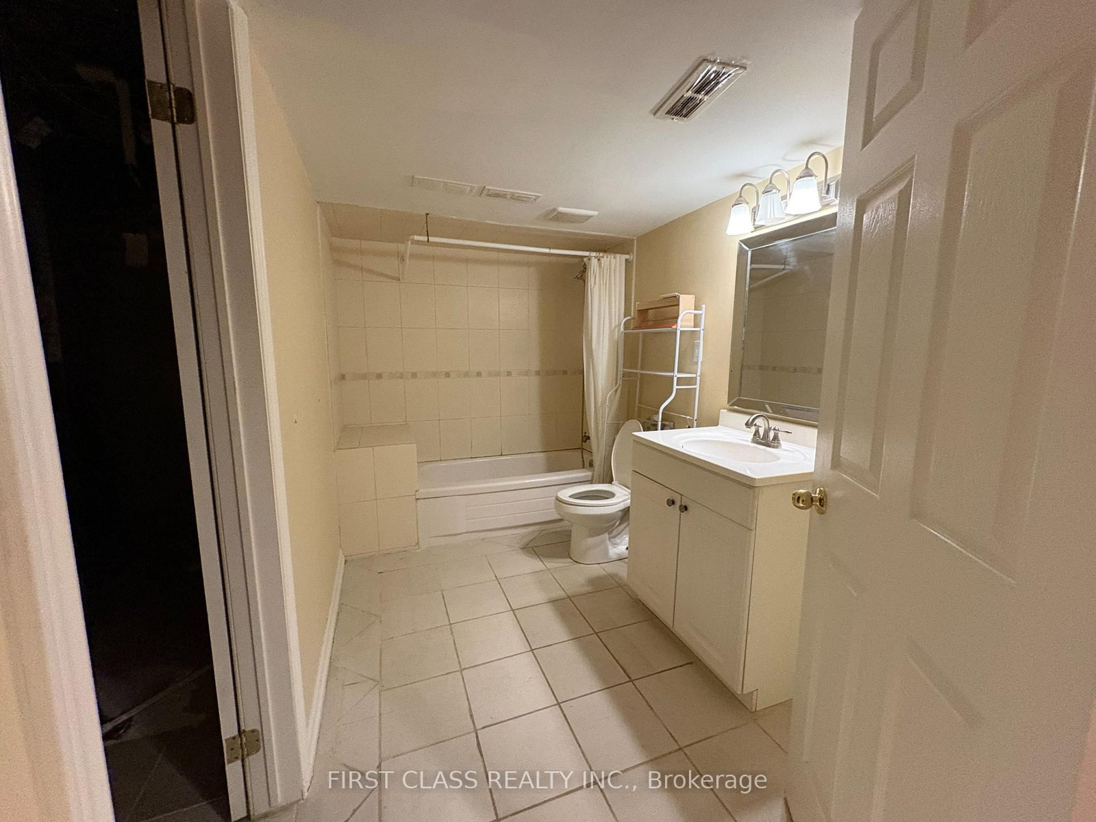 Detached House for lease at 62 Scarbell Drive, Toronto, Ontario, M1C 5G8 - Highland Creek - MLS: E12627912