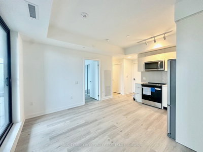 310-1606 Charles Street, Whitby, Ontario image-0-3