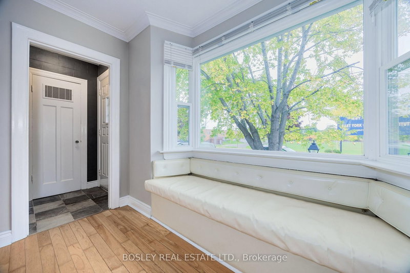 651 Cosburn Ave, Toronto, M4C 2V1 | Image 3