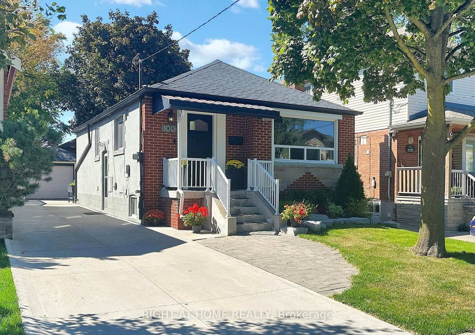 Detached House for lease at Basement-100 Lankin Boulevard, Toronto, Ontario, M4J 4X3 - East York - MLS: E12637320