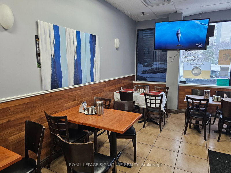 190 Harwood Ave S, Ajax, L1S 2H6 | Image 2