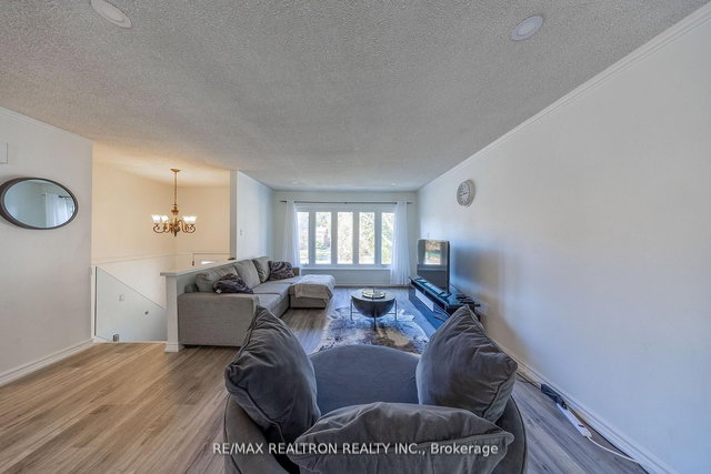 Main - 105 White Heather Boulevard