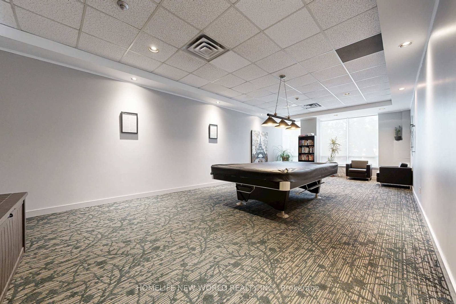 711 Rossland Road E, Unit 706 - Photo 32