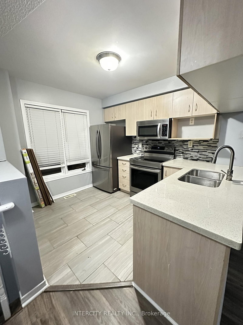 58 - 1635 Pickering Pkwy, Pickering, L1V 6W8 | Image 2