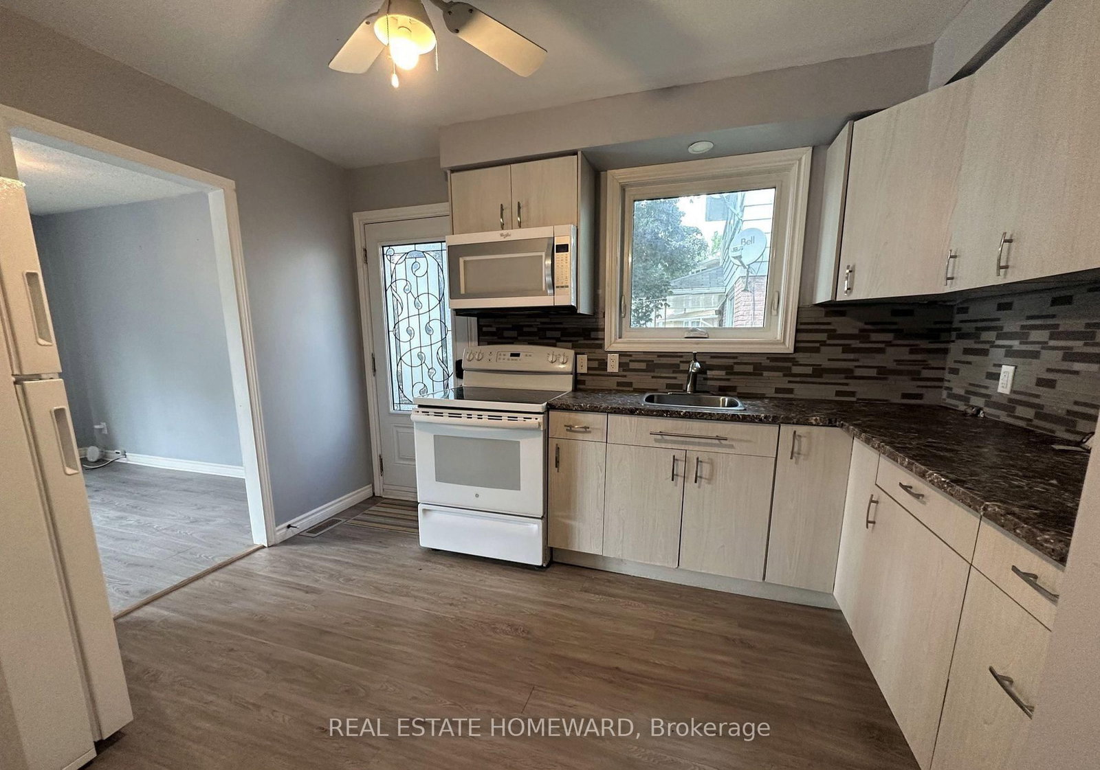 511 Harris Court, Unit Main - Photo 2