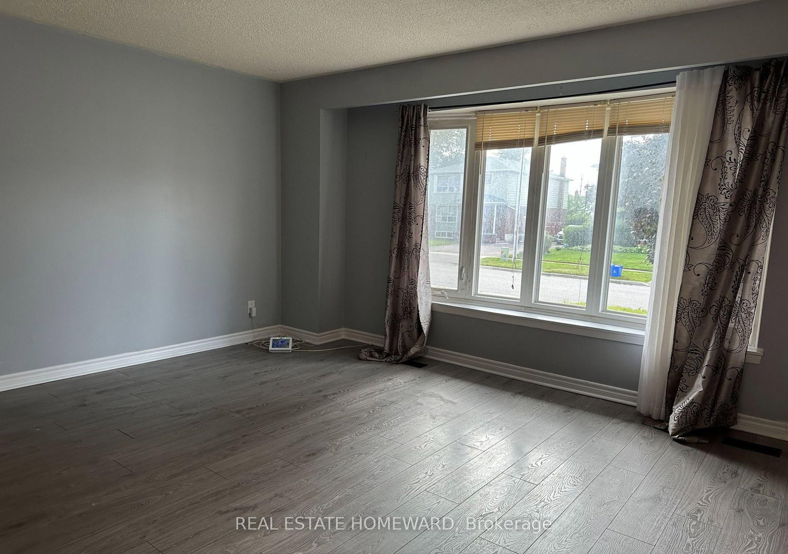 511 Harris Court, Unit Main - Photo 6