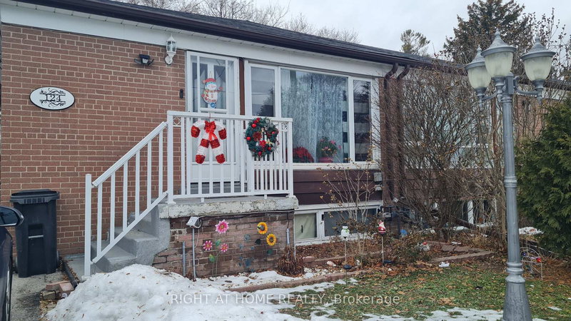 124 Overture Rd, Toronto, M1E 2W4 | Image 2