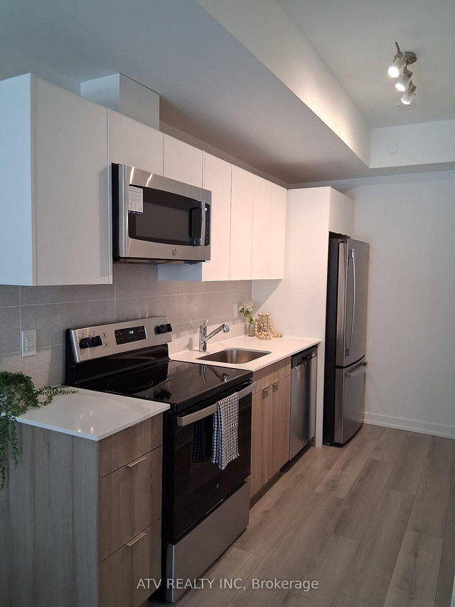 15 - 3069 Pharmacy Avenue