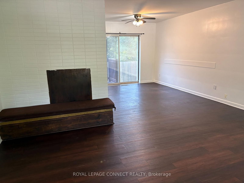 4130 Lawrence Ave E, Toronto, M1E 2R8 | Image 2