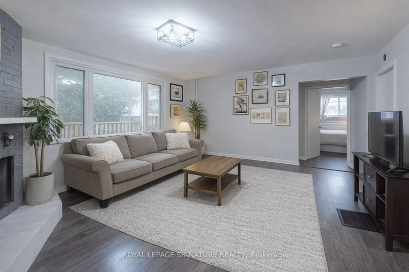 Main - 117 Hampton Ave, Toronto, M4K 2Z2 | Image 2