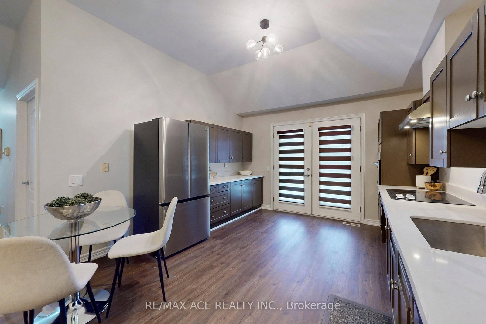 Detached House sold at 66 William Jose Court, Clarington, Ontario, L1B 1N7 - Newcastle - MLS: E12651978