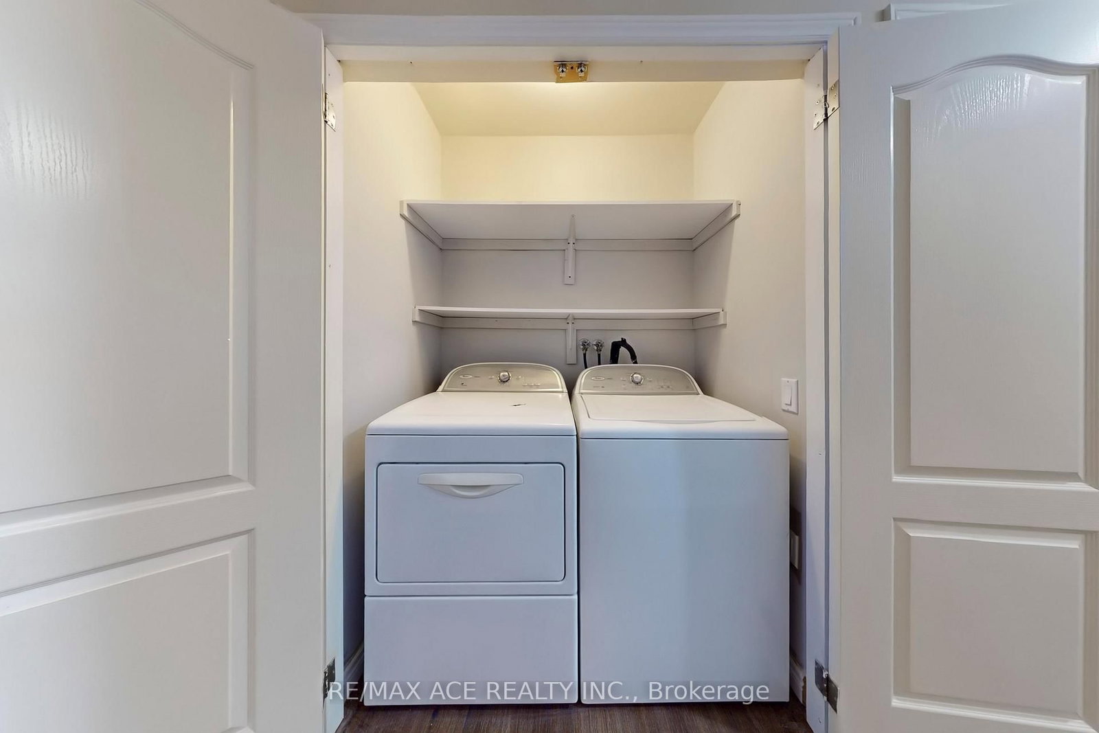 Detached House sold at 66 William Jose Court, Clarington, Ontario, L1B 1N7 - Newcastle - MLS: E12651978