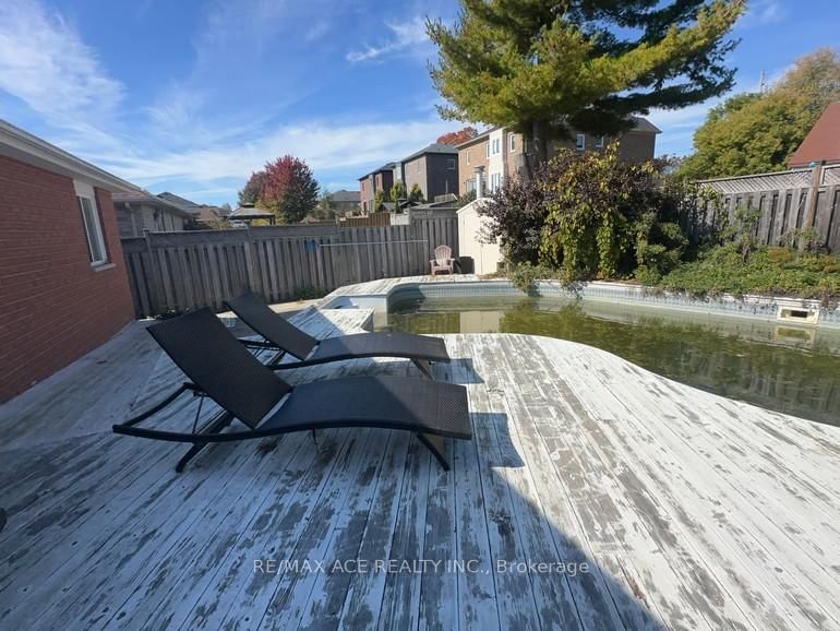 Detached House sold at 66 William Jose Court, Clarington, Ontario, L1B 1N7 - Newcastle - MLS: E12651978