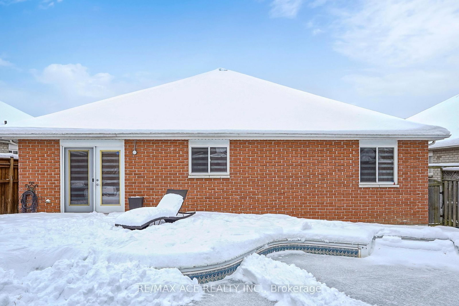 Detached House sold at 66 William Jose Court, Clarington, Ontario, L1B 1N7 - Newcastle - MLS: E12651978