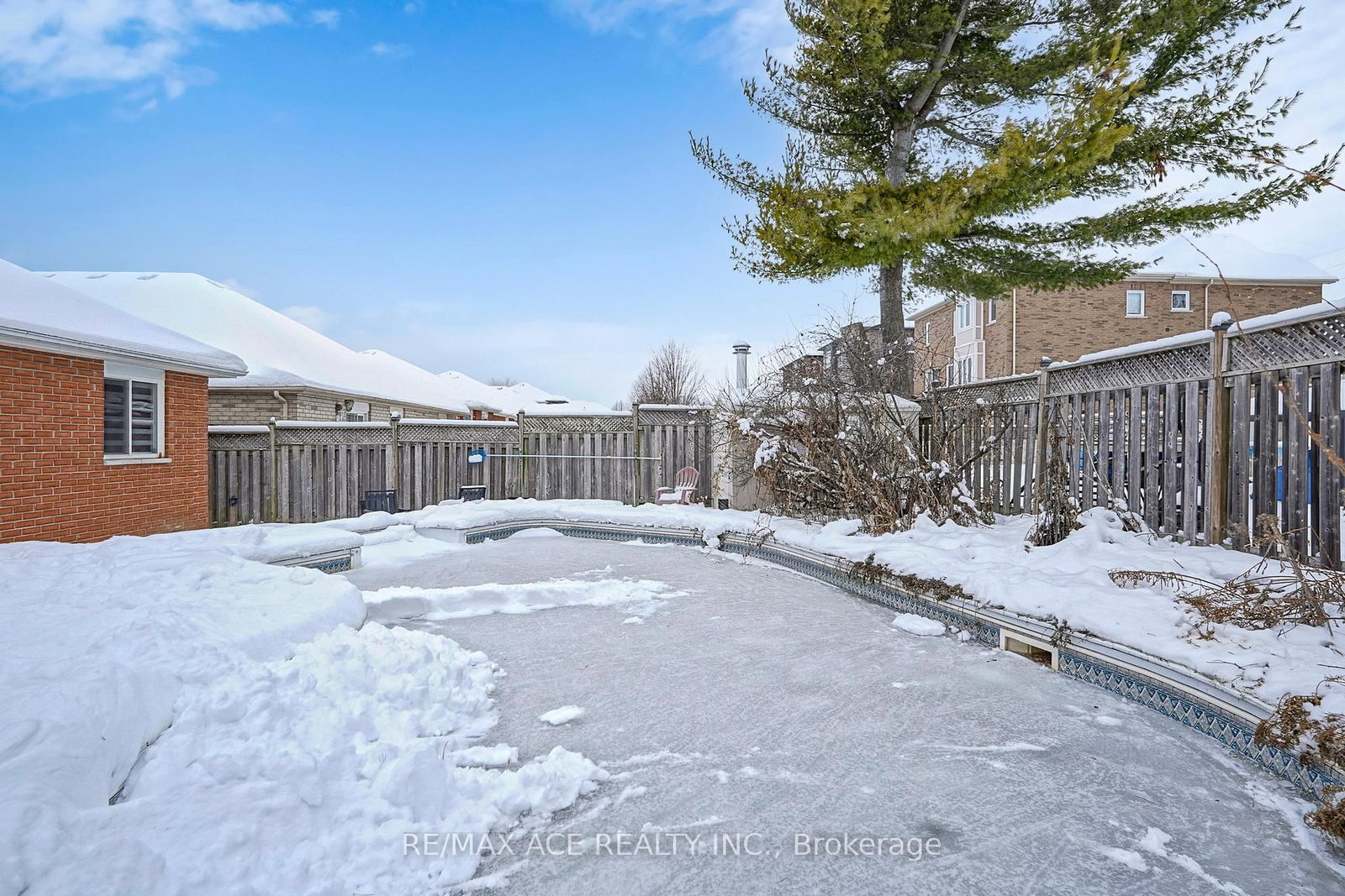 Detached House sold at 66 William Jose Court, Clarington, Ontario, L1B 1N7 - Newcastle - MLS: E12651978