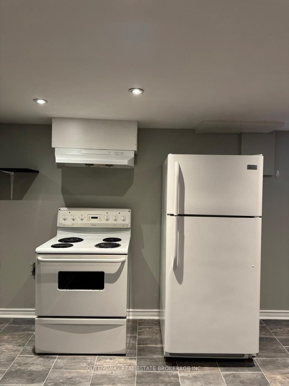 94 Hurley Road, Unit Lower - Photo 14