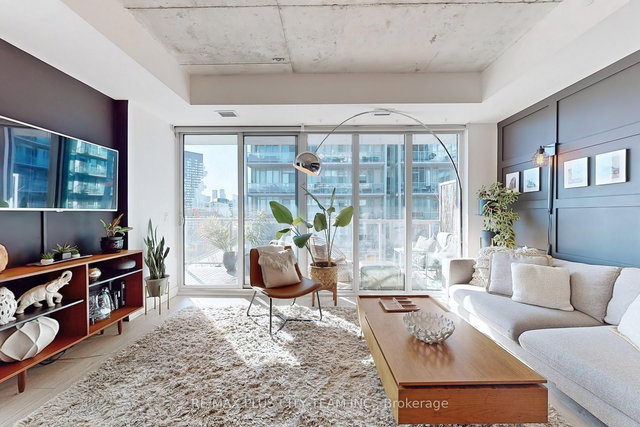 807 - 25 Baseball Place