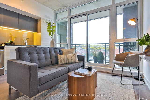 625 - 1190 Dundas Street E