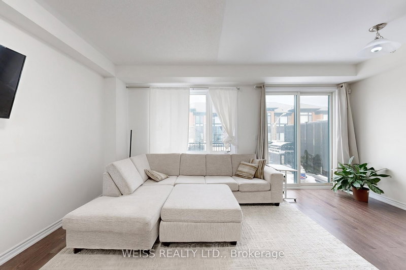 6729 Thickson Rd N, Whitby, L1M 0B3 | Image 3