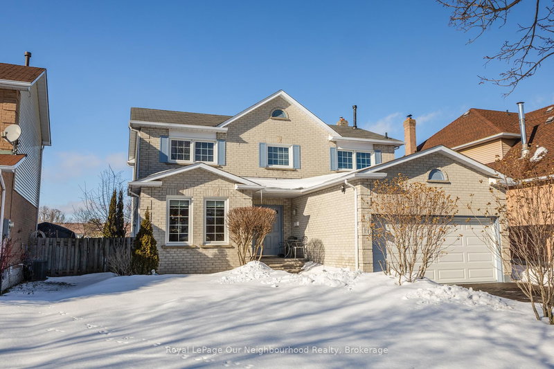 10 Holden Crt, Whitby, L1N 9A1 | Image 2