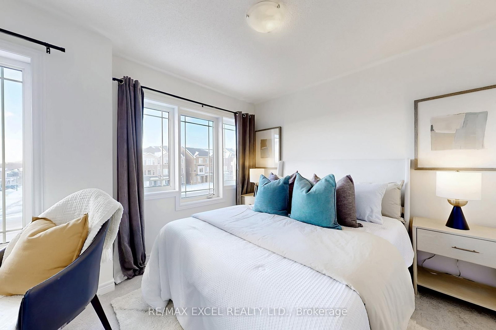 Townhouse sold at 2839 WHITES Road, Pickering, Ontario, L1X 0P4 - Rural Pickering - MLS: E12661174