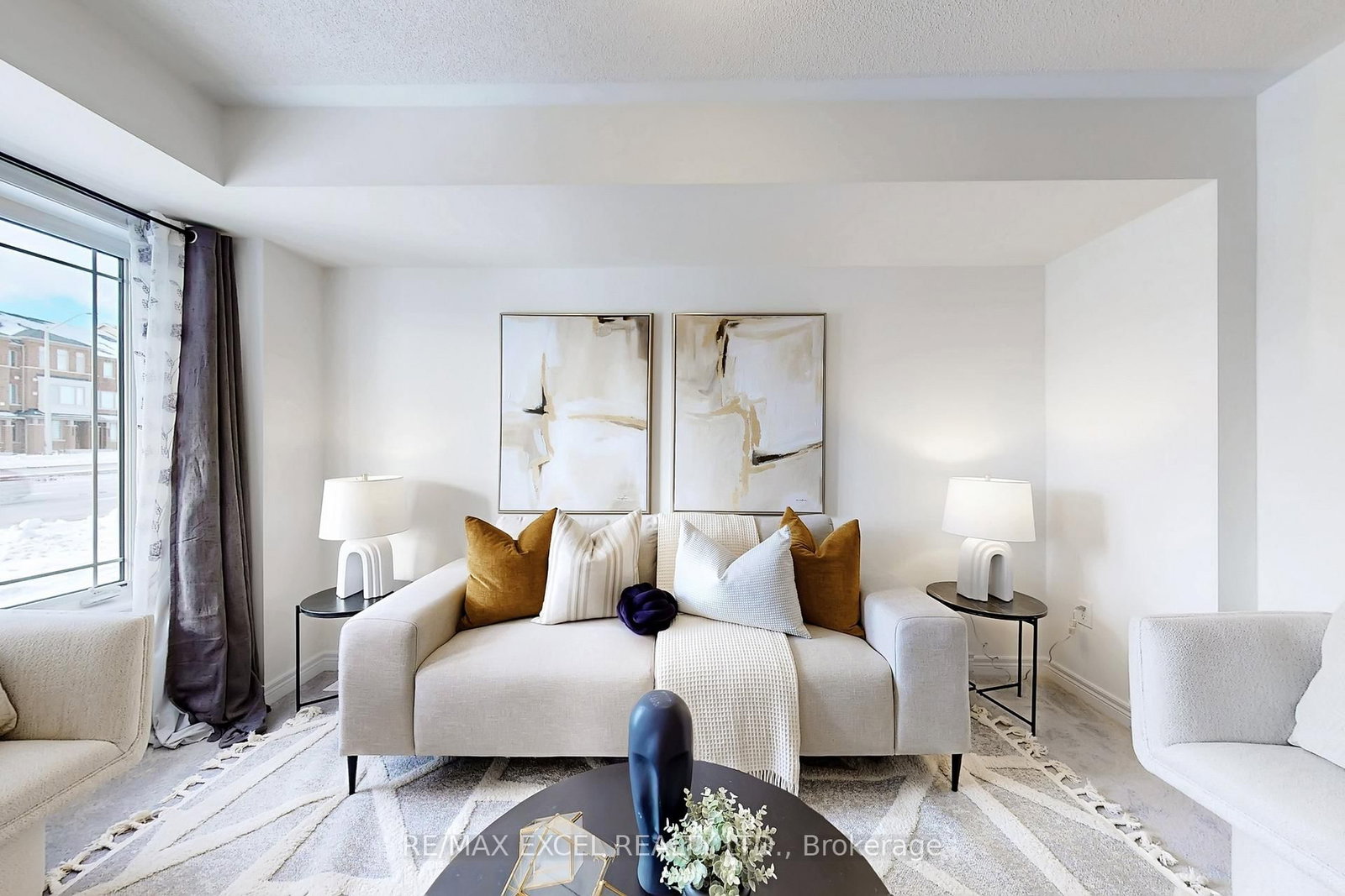 Townhouse sold at 2839 WHITES Road, Pickering, Ontario, L1X 0P4 - Rural Pickering - MLS: E12661174