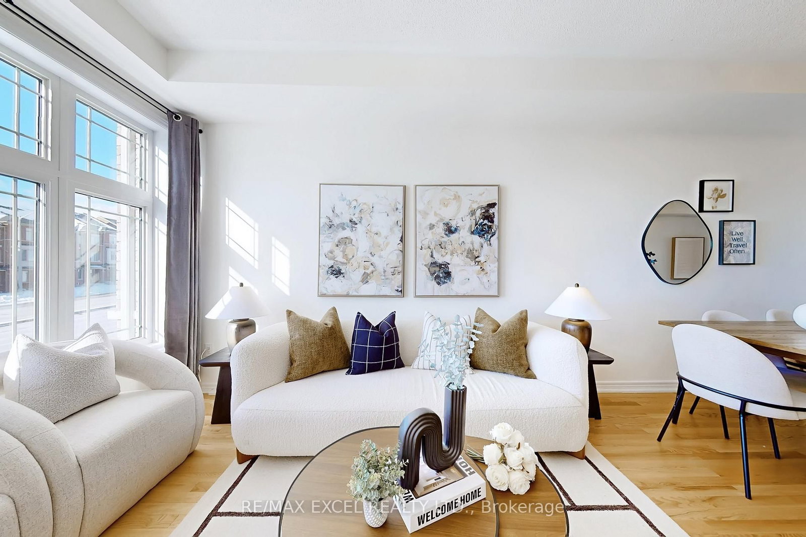 Townhouse sold at 2839 WHITES Road, Pickering, Ontario, L1X 0P4 - Rural Pickering - MLS: E12661174