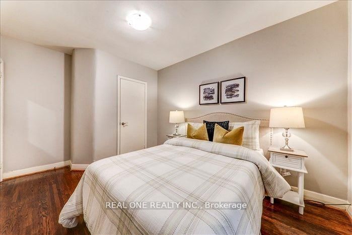 Detached House for lease at 164 Ellington Drive, Toronto, Ontario, M1R 3Y3 - Wexford-Maryvale - MLS: E12661694