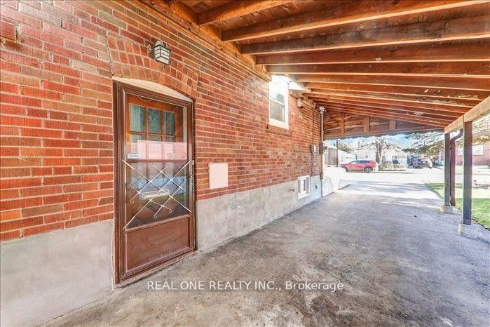 Detached House for lease at 164 Ellington Drive, Toronto, Ontario, M1R 3Y3 - Wexford-Maryvale - MLS: E12661694