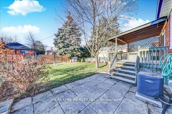 Detached House for lease at 164 Ellington Drive, Toronto, Ontario, M1R 3Y3 - Wexford-Maryvale - MLS: E12661694