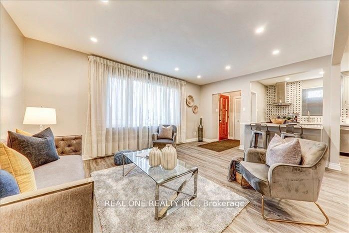 Detached House for lease at 164 Ellington Drive, Toronto, Ontario, M1R 3Y3 - Wexford-Maryvale - MLS: E12661694