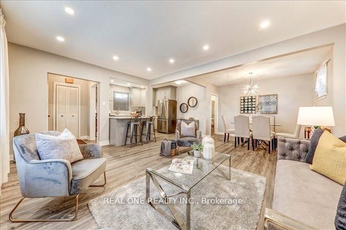 Detached House for lease at 164 Ellington Drive, Toronto, Ontario, M1R 3Y3 - Wexford-Maryvale - MLS: E12661694