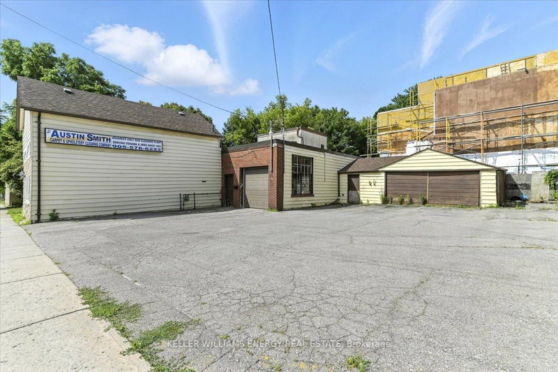 174 Mary St N, Oshawa, L1G 5C2 | Image 2