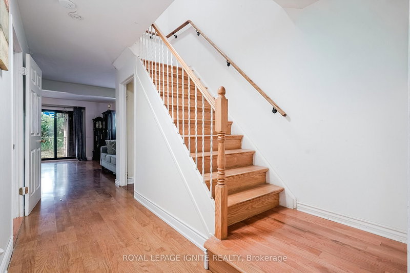 122 Valdor Dr, Toronto, M1V 1R5 | Image 3