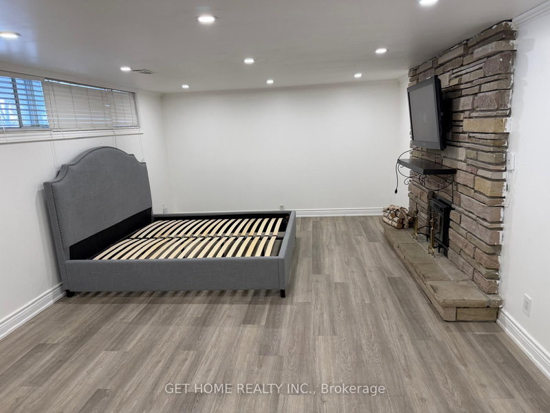 Bsmt - 70 Moraine Hill Dr, Toronto, M1T 2A2 | Image 3