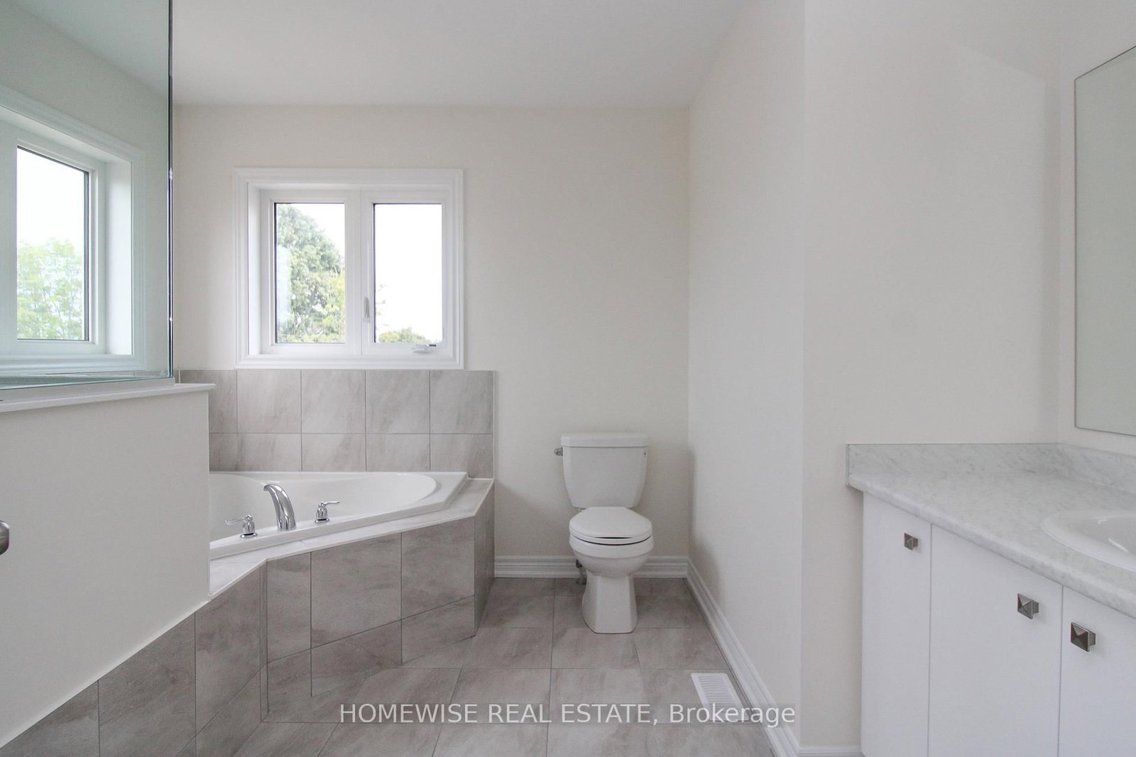 235 Ash Street - Photo 17