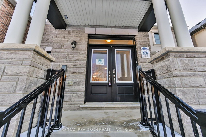 2858 Foxden Sq, Pickering, L1X 0N9 | Image 3