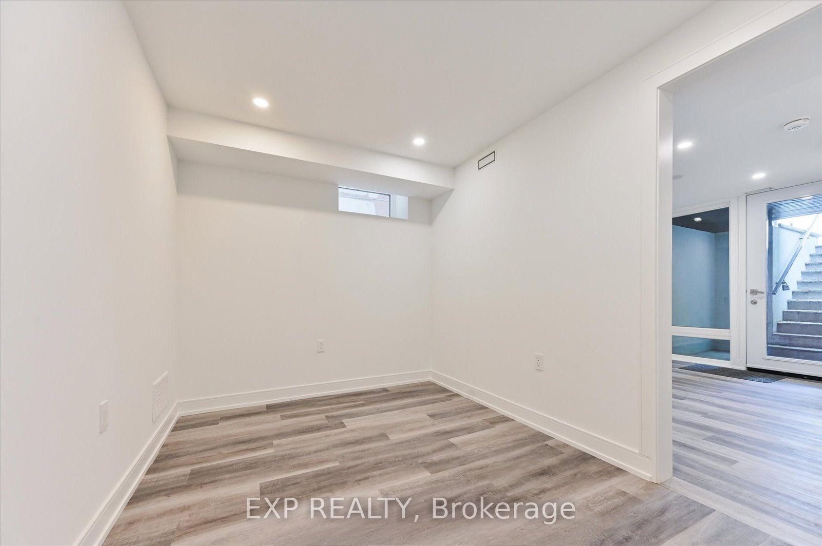 Detached House for lease at Lower-19 Devon Road, Toronto, Ontario, M4E 2J7 - East End-Danforth - MLS: E12668380