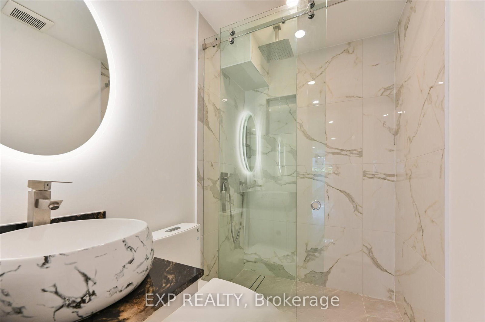 Detached House for lease at Lower-19 Devon Road, Toronto, Ontario, M4E 2J7 - East End-Danforth - MLS: E12668380