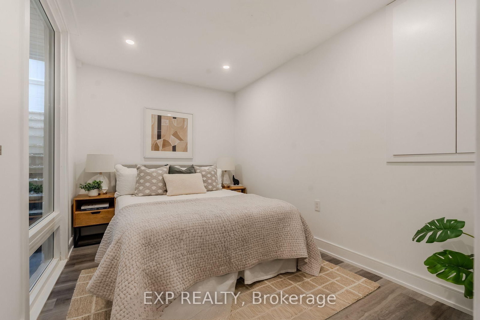 Detached House for lease at Lower-19 Devon Road, Toronto, Ontario, M4E 2J7 - East End-Danforth - MLS: E12668380