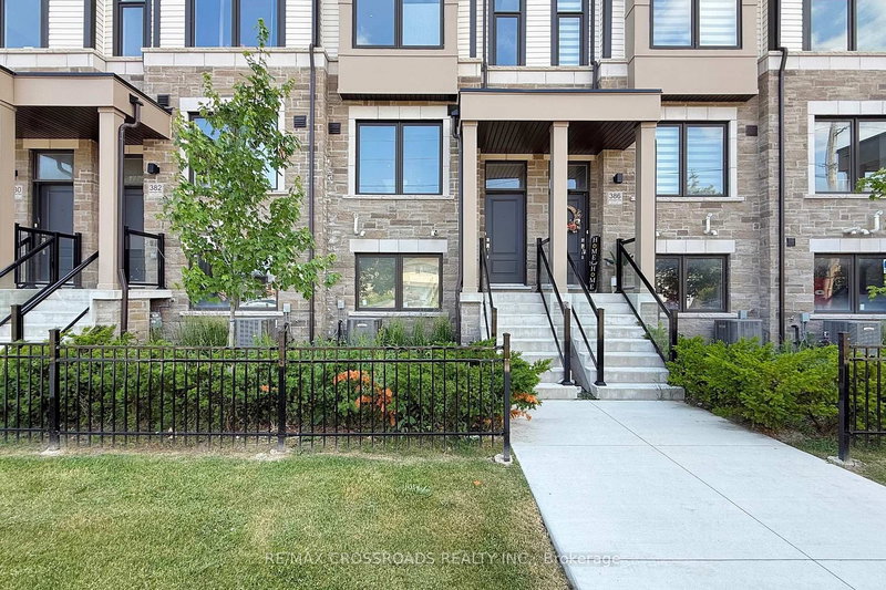 384 Okanagan Path, Oshawa, L1H 0B1 | Image 2