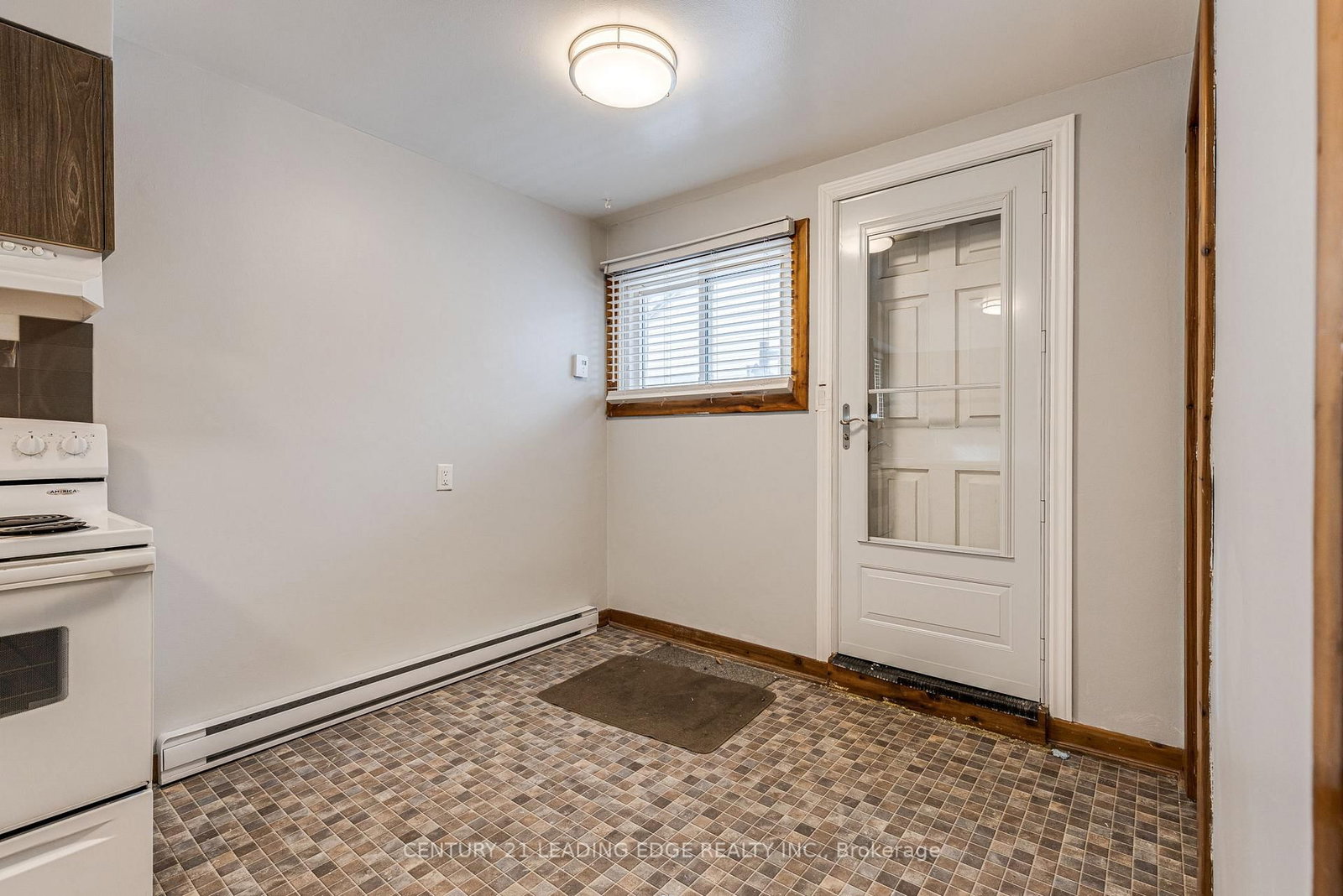 796 MIDLAND Avenue, Unit 1 - Photo 5