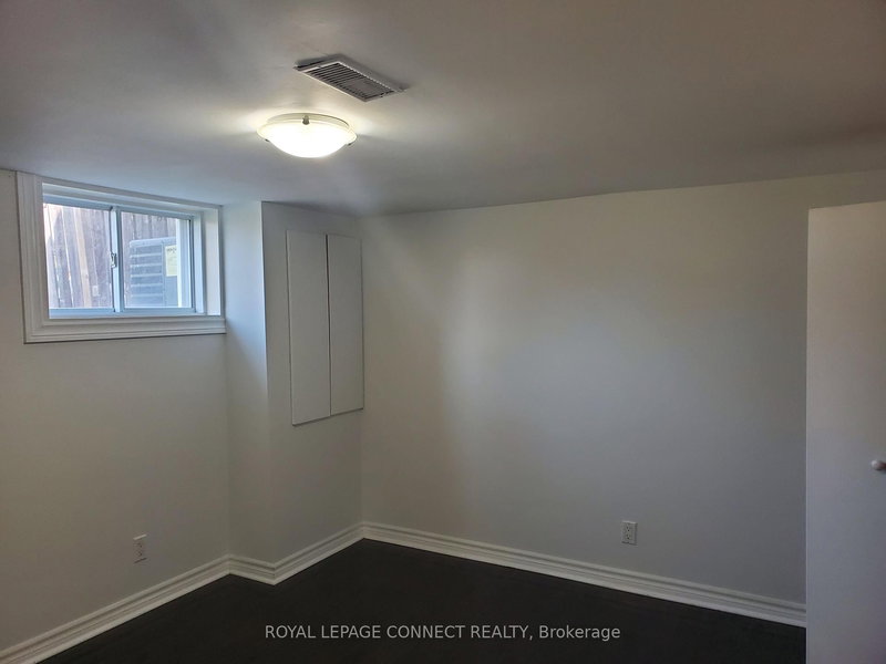 Bsmt - 44 Billingsgate Cres, Ajax, L1S 2R8 | Image 3