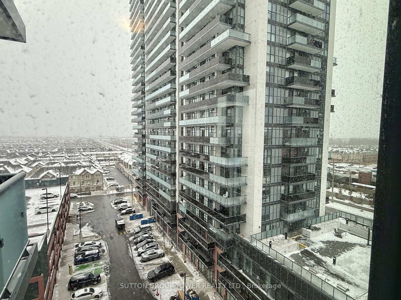 926 - 2545 Simcoe St N, Oshawa, L1L 0W3 | Image 2