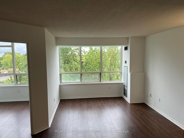 611 - 5 Greystone Walk Drive