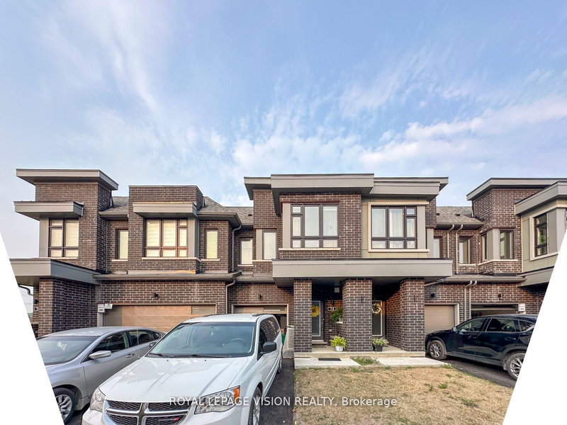 home for lease on 74 Caspian Square