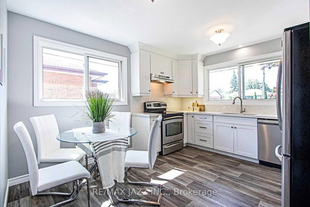 Main - 325 Poplar Street