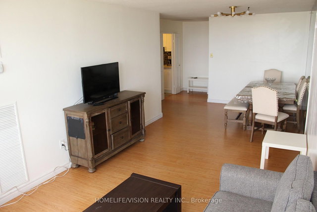 1910 - 25 Silver Springs Boulevard